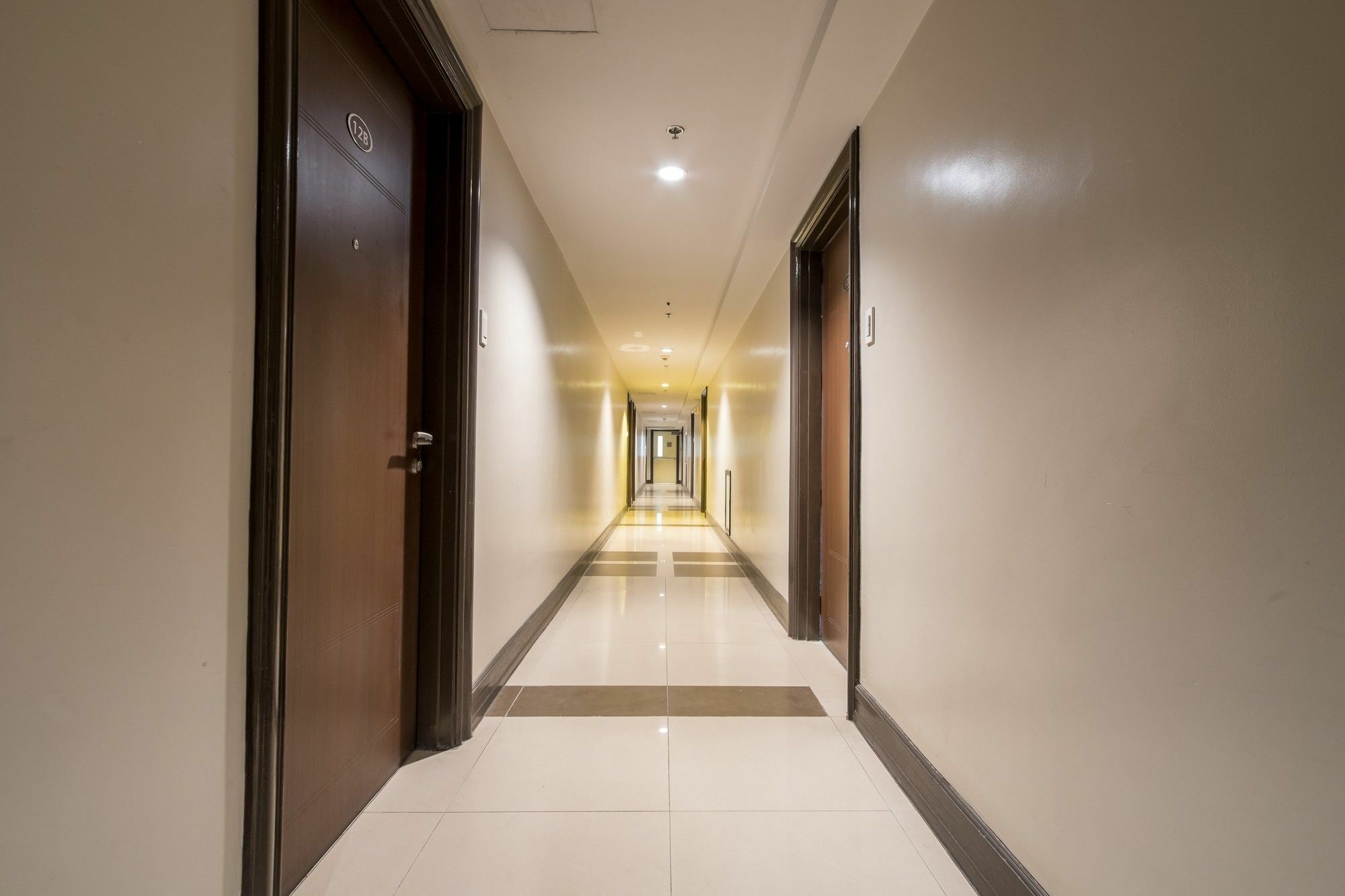 Zen Home Forbeswood Parklane Bgc Taguig Dış mekan fotoğraf