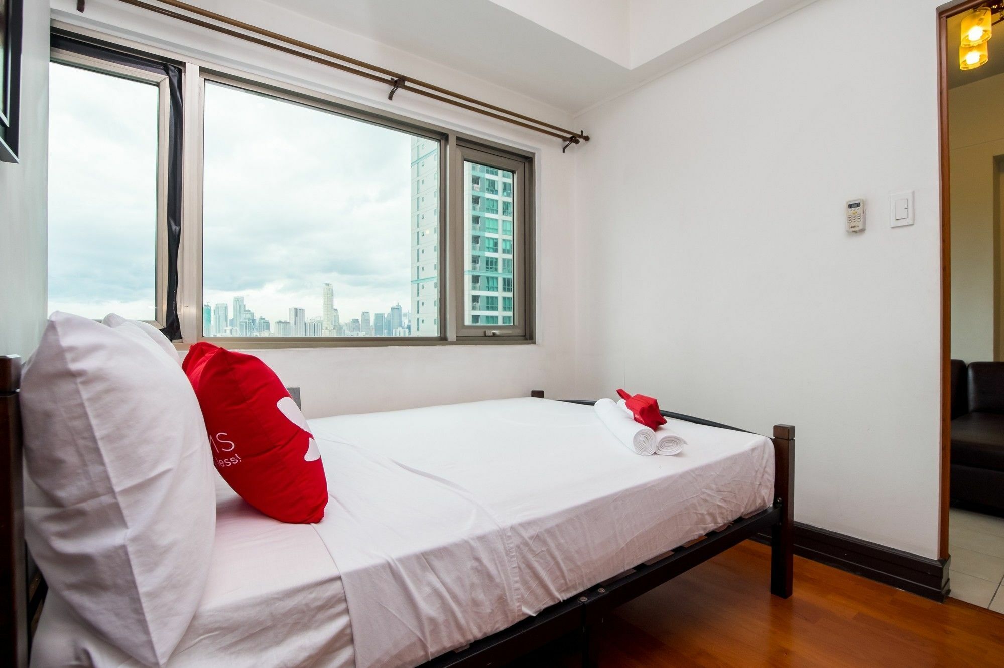 Zen Home Forbeswood Parklane Bgc Taguig Dış mekan fotoğraf